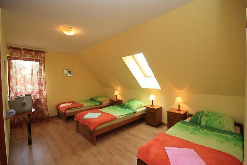 Karpnicka Struga W Dolinie Palacow I Ogrodow Jelenia Góra Exterior foto